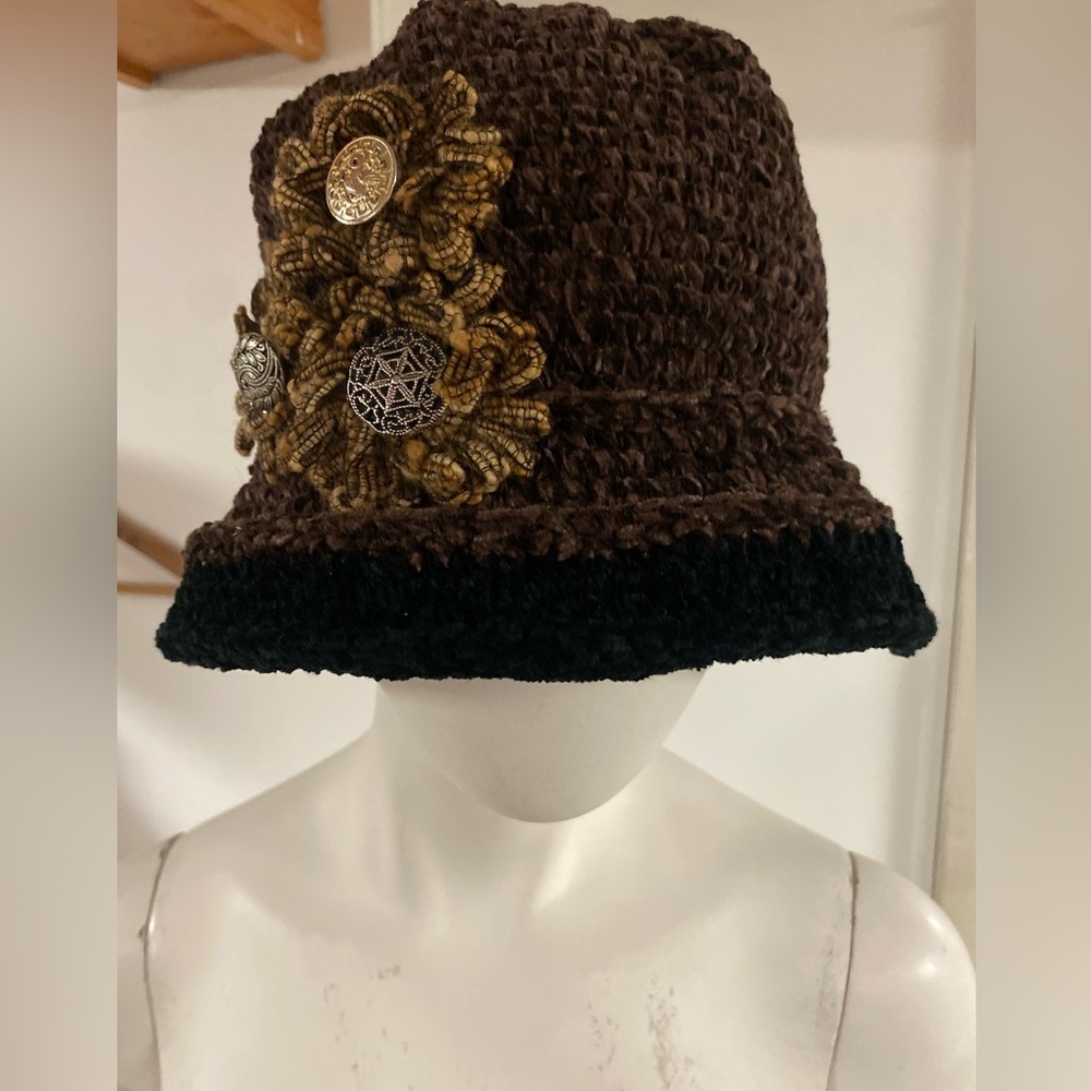Kate Sheckler Brown and Black Women's Cloche Hat